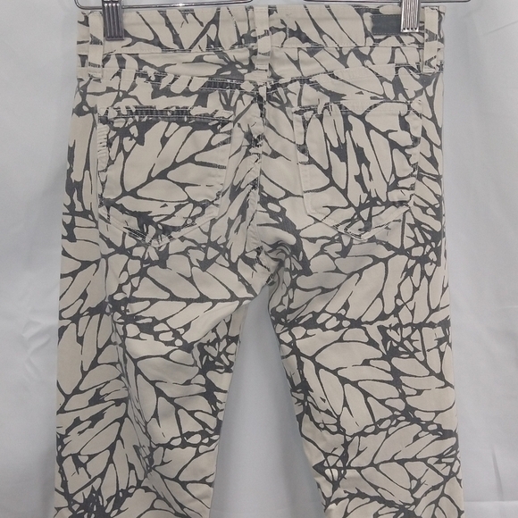 Paige Leaf Patterned Skyline Skinny Jeans Sz 26 - Picture 3 of 11